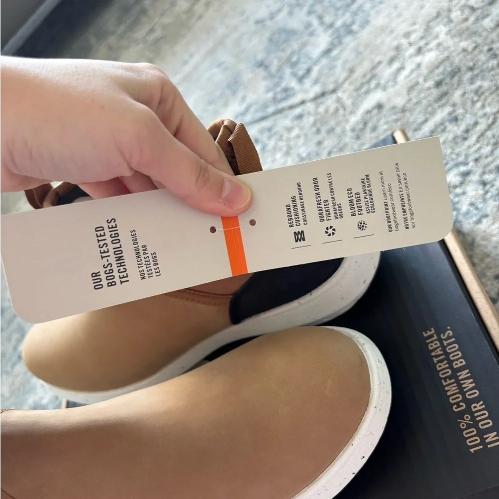 Women’s Bogs Juniper Chelsea Tan and Black Casual Boots - Picture 8 of 11